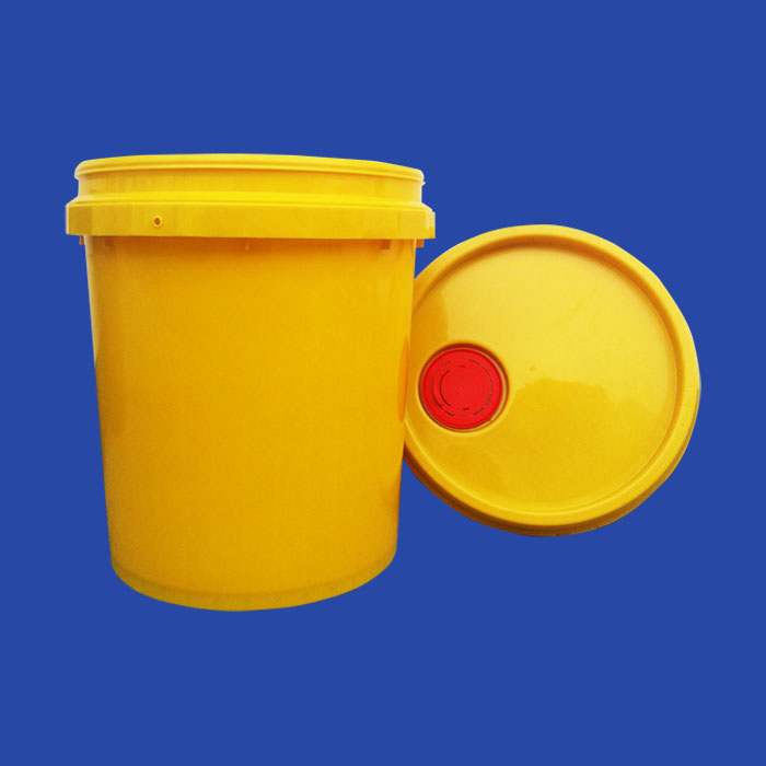 Engine oil drum